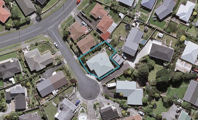 3 Renown Place, Spotswood, New Plymouth - Carousel 1