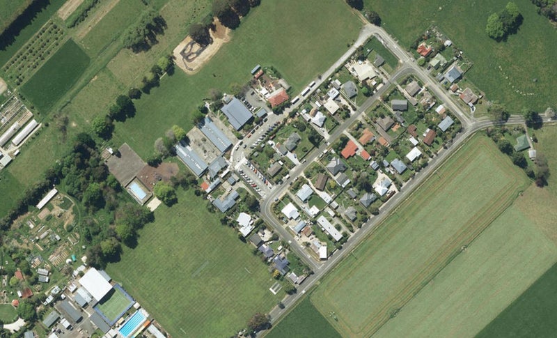 11 Wadsworth Street, Takaka - Carousel 1