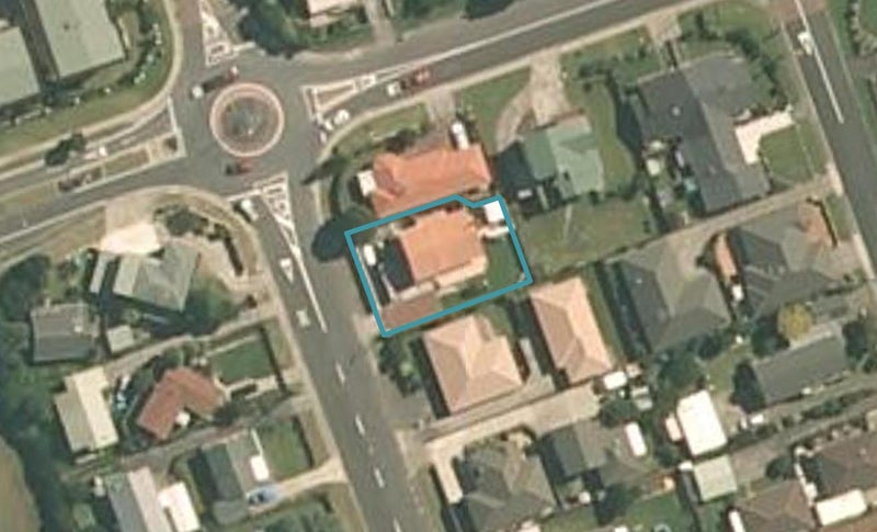 155 Centreway Road, Orewa, Orewa - Carousel 1