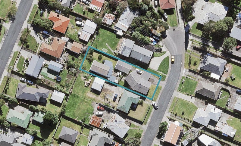 12 Martin Place, Kelston, Auckland - Carousel 1