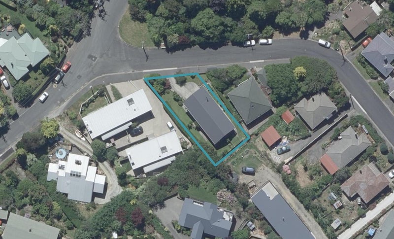 2 Glenmore Street, Glenleith, Dunedin - Carousel 1