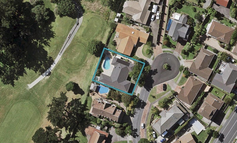 21 Isherwood Place, Saint Johns, Auckland - Carousel 1