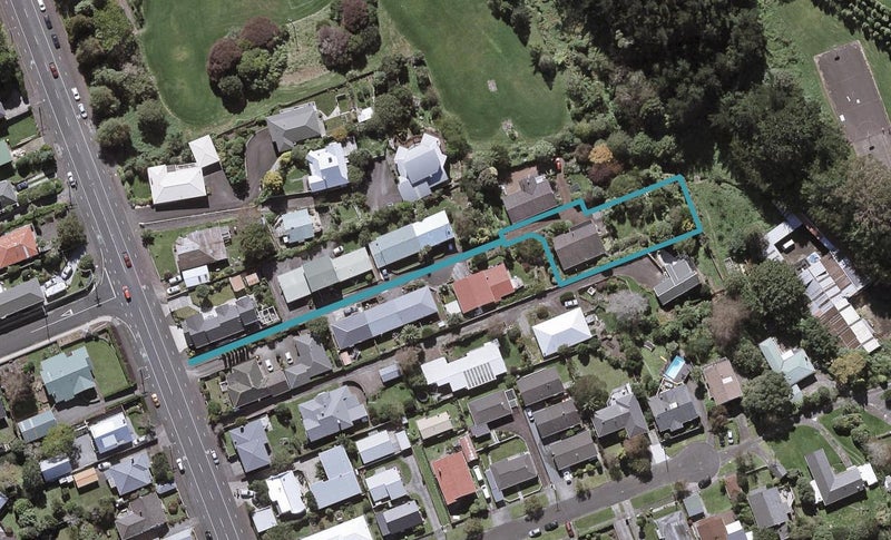 241E Carrington Street, Vogeltown, New Plymouth - Carousel 1