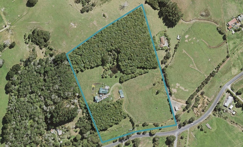 278 Foster Road, Kumeu - Carousel 1