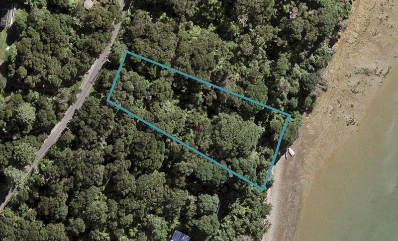 34 Albert Crescent, Ostend, Waiheke Island - Carousel 1