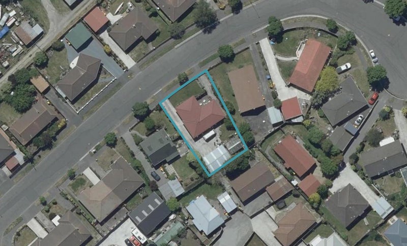 8 McHaffies Place, Wainoni, Christchurch - Carousel 1