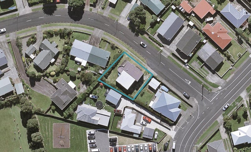 5 Herekawe Drive, Spotswood, New Plymouth - Carousel 1
