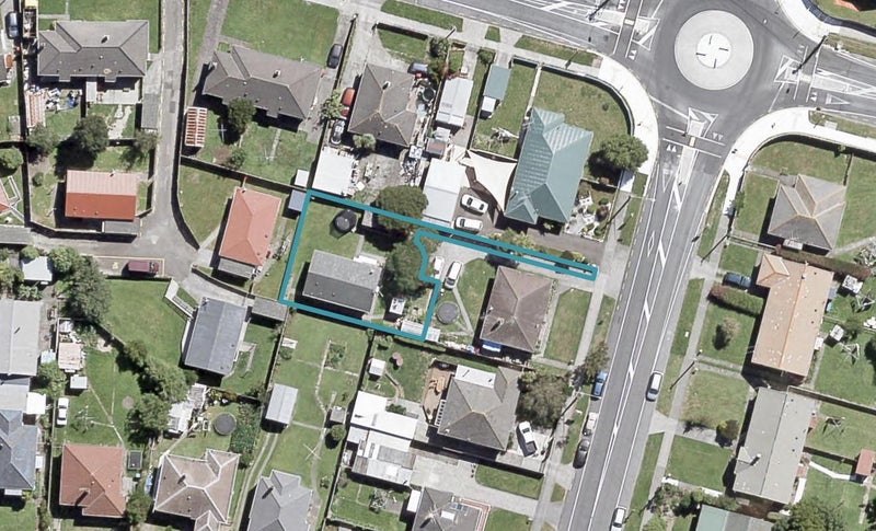 2/237 Naenae Road, Naenae, Lower Hutt - Carousel 1