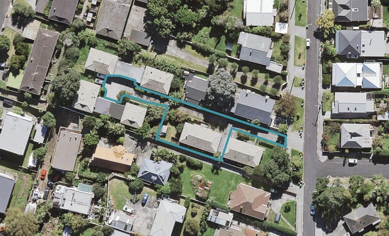2/30 School Road, Kingsland, Auckland - Carousel 1