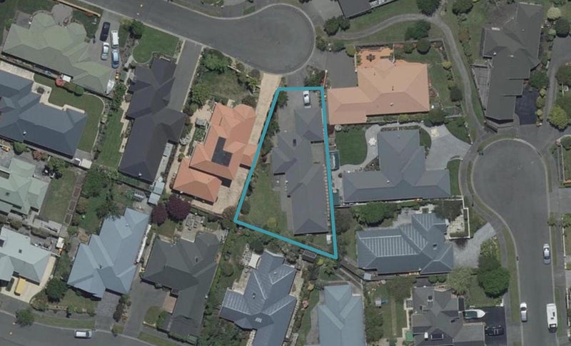 10 Lytham Green, Shirley, Christchurch - Carousel 1