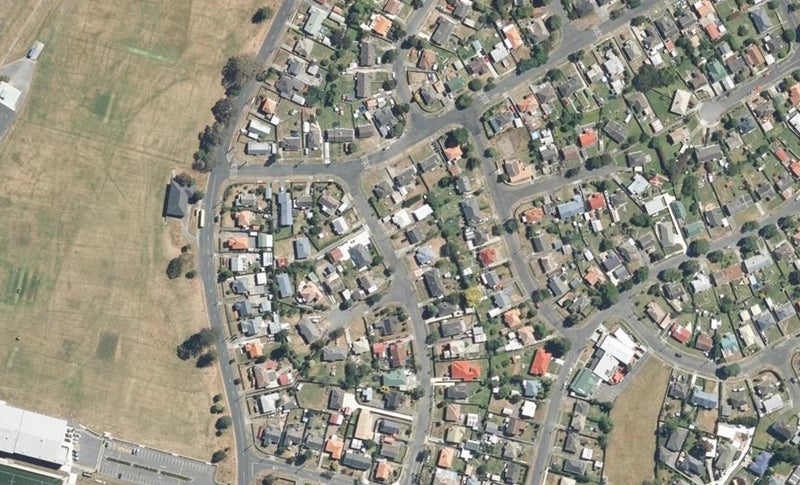 24 Pringle Street, Taita, Lower Hutt - Carousel 1