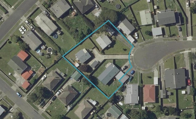 14 Cowley Place, Highbury, Palmerston North - Carousel 1