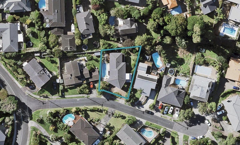 6 Gibson Place, Mellons Bay, Auckland - Carousel 1
