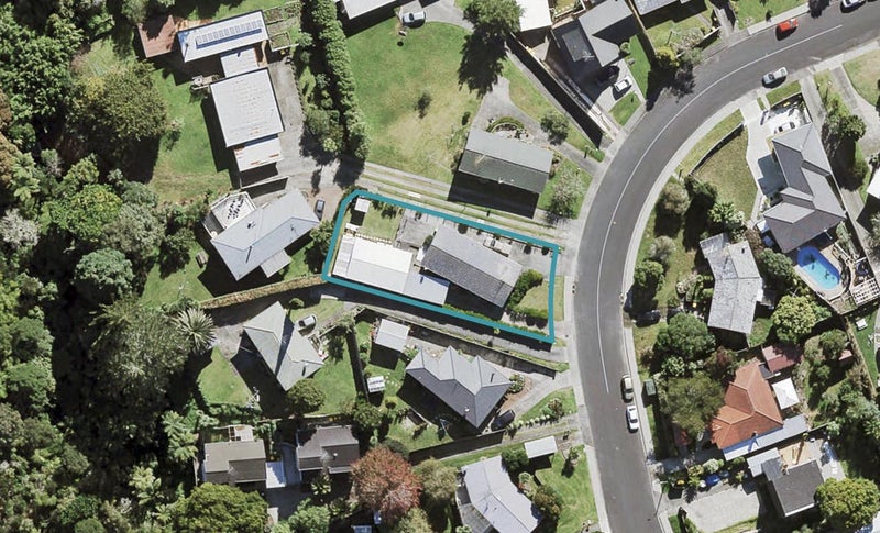 51 Stott Avenue, Birkdale, Auckland - Carousel 1