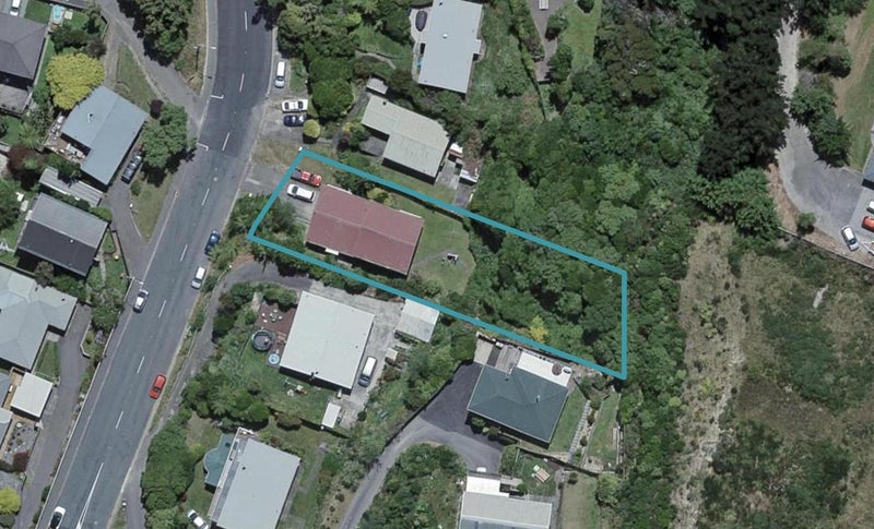2/90 Helston Road, Paparangi, Wellington - Carousel 1