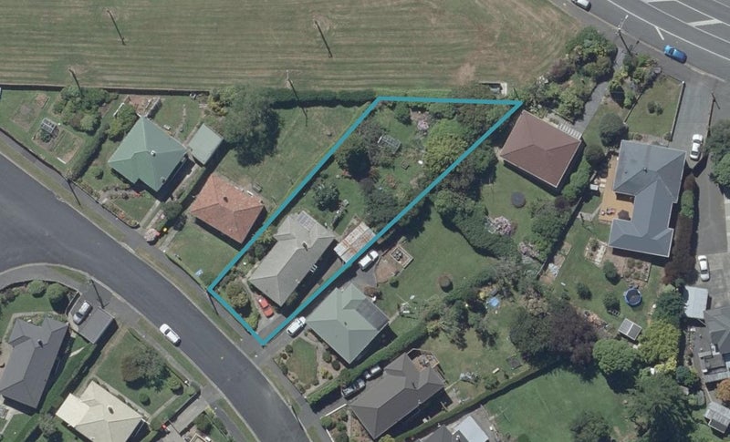 14 Balmain Street, Halfway Bush, Dunedin - Carousel 1