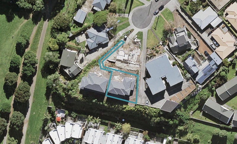 8C Roskill Way, Three Kings, Auckland - Carousel 1