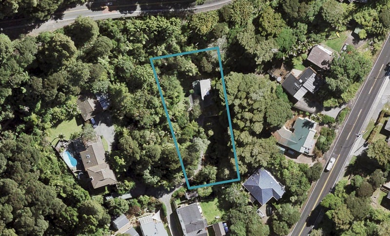 11A Huia Road, Titirangi, Auckland - Carousel 1