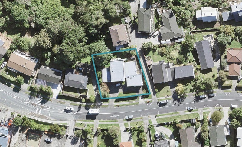 47 Sartors Avenue, Browns Bay, Auckland - Carousel 1