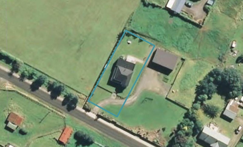 18 Kelly Street, Midhirst, Stratford - Carousel 1