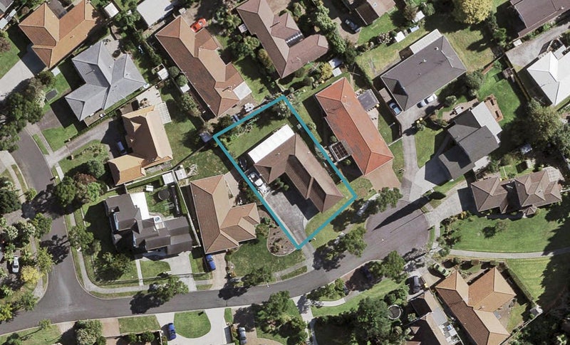 14 Reynard Terrace, Conifer Grove, Takanini - Carousel 1