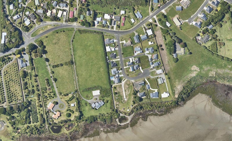 10 Sandleigh Drive, Athenree, Katikati - Carousel 1