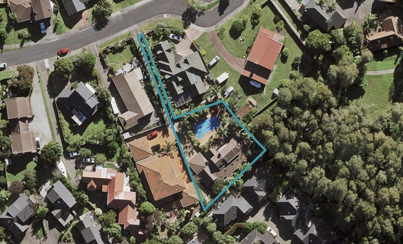 38 Uppingham Crescent, Hillcrest, Auckland - Carousel 1