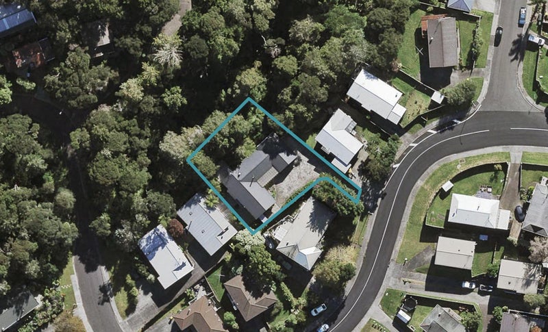 142 Spinella Drive, Bayview, Auckland - Carousel 1