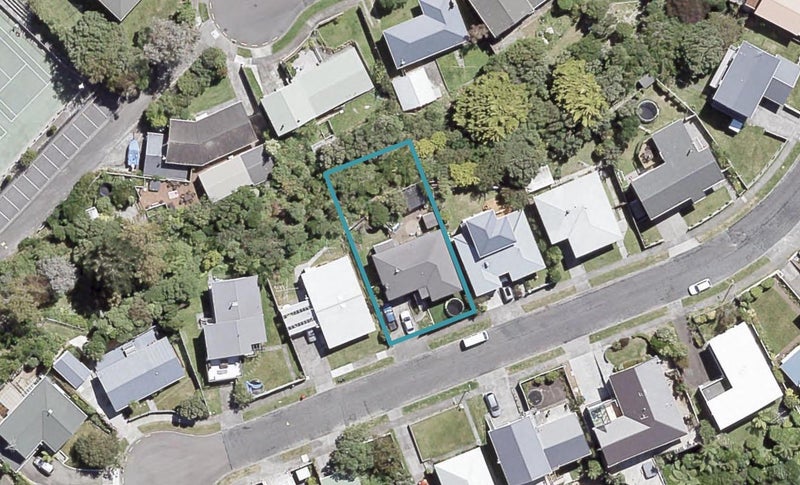 19 Maple Grove, Maungaraki, Lower Hutt - Carousel 1