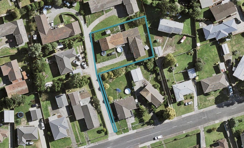 1/144 Chichester Drive, Rosehill, Papakura - Carousel 1