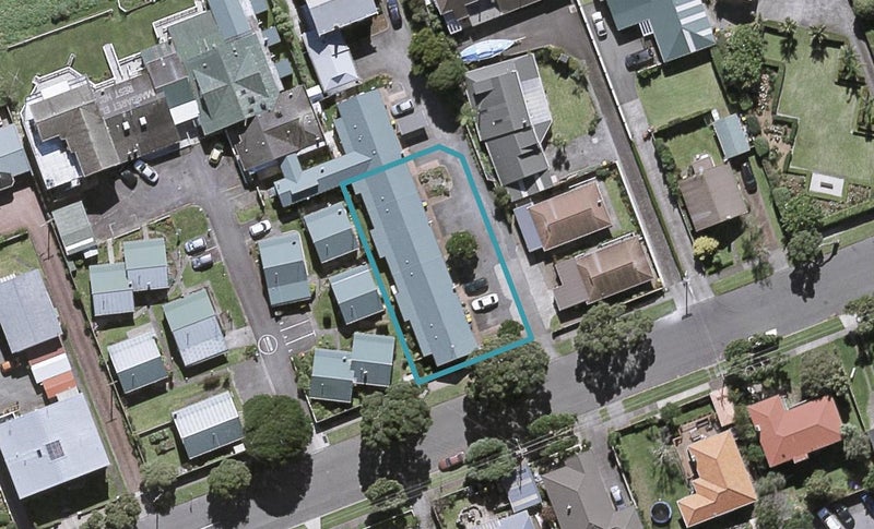 4/68 Whiteley ST, Moturoa, New Plymouth - Carousel 1
