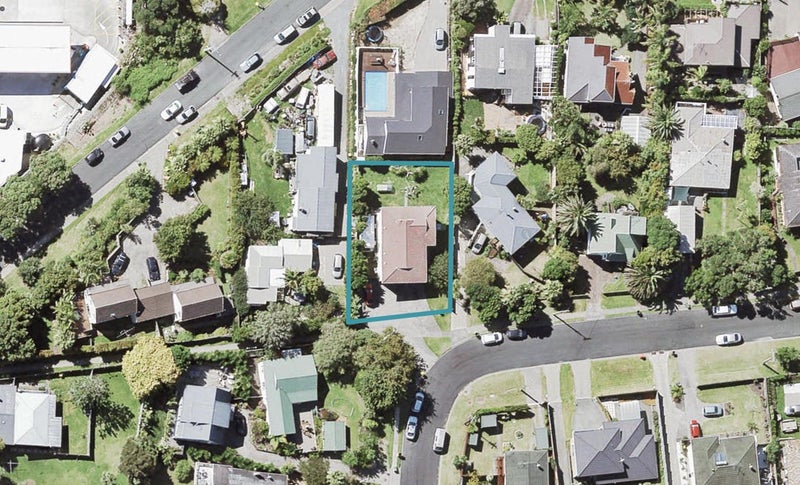 11 Philson Terrace, Browns Bay, Auckland - Carousel 1