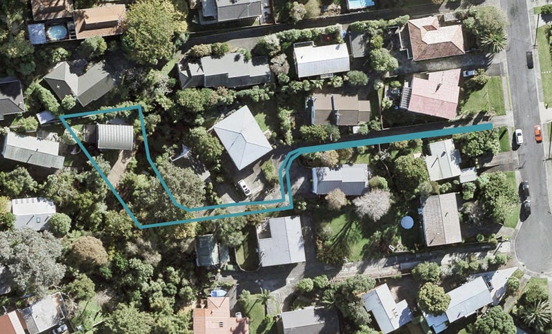 17B Salem Place, Torbay, Auckland - Carousel 1