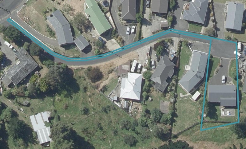 48 Roy Crescent, Concord, Dunedin - Carousel 1