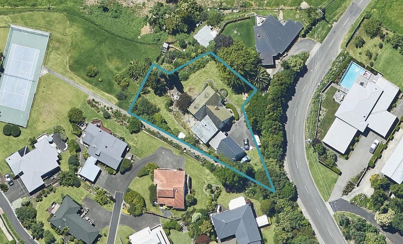 105 Ranginui Road, Welcome Bay, Tauranga - Carousel 1