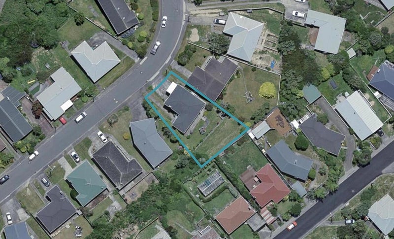 23 Bancroft Terrace, Newlands, Wellington - Carousel 1