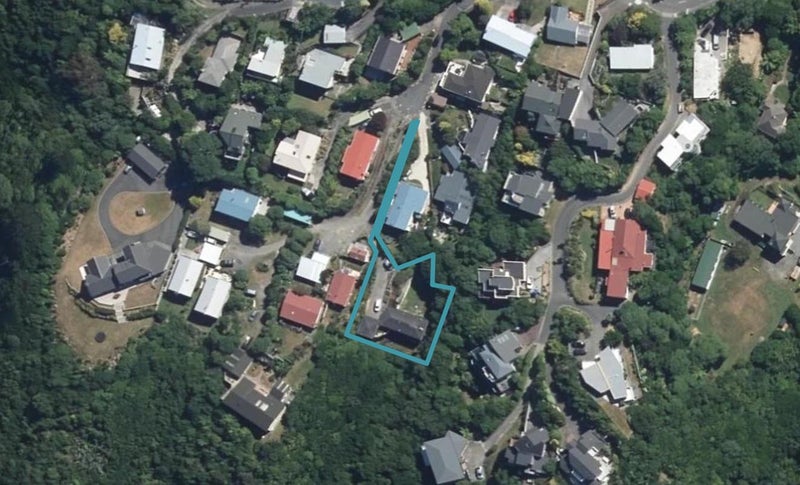 1 Pine Tree Lane, Korokoro, Lower Hutt - Carousel 1