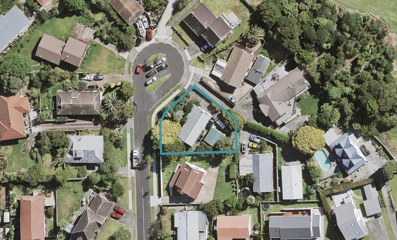 5 Riesling Place, Henderson, Auckland - Carousel 1