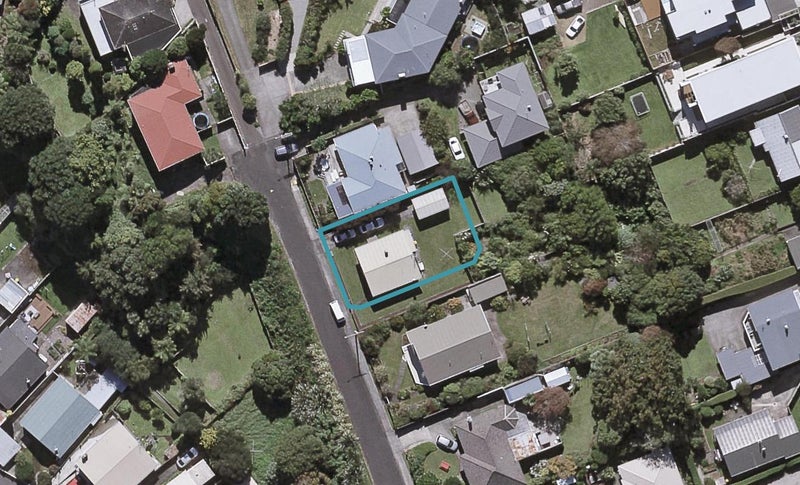3 Turehu Street, Merrilands, New Plymouth - Carousel 1