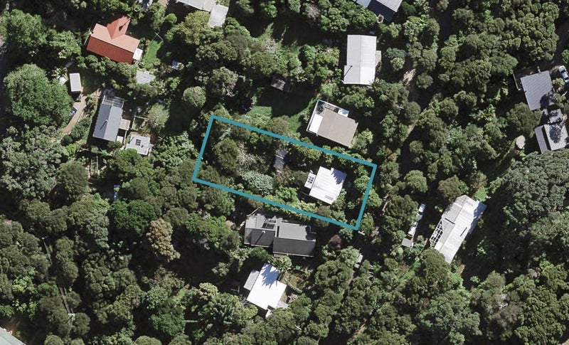 35 Fairview Crescent, Omiha, Waiheke Island - Carousel 1