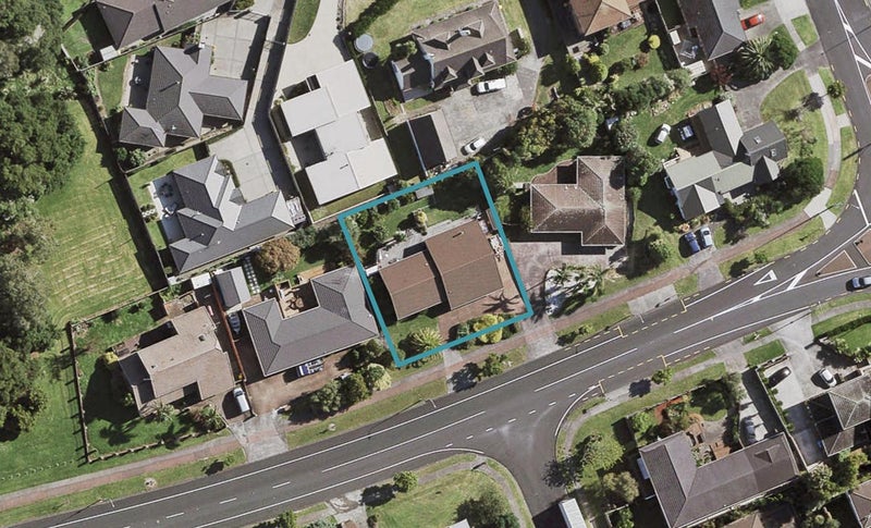 90 Charles Prevost Drive, The Gardens, Auckland - Carousel 1
