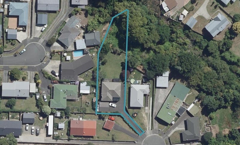 98 Pine Avenue, Melville, Hamilton - Carousel 1