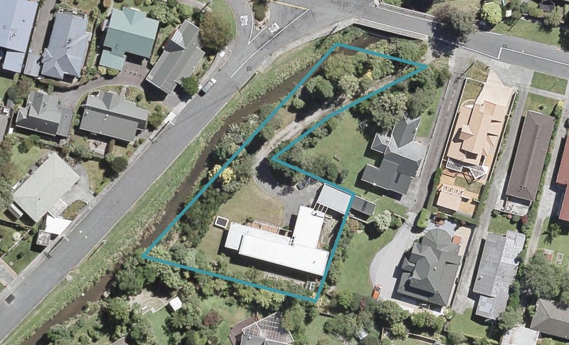 36 Norton Park Avenue, Fairfield, Lower Hutt - Carousel 1