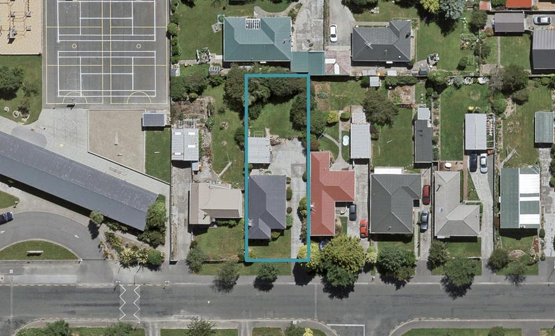 132 Lamond Street East, Hargest, Invercargill - Carousel 1