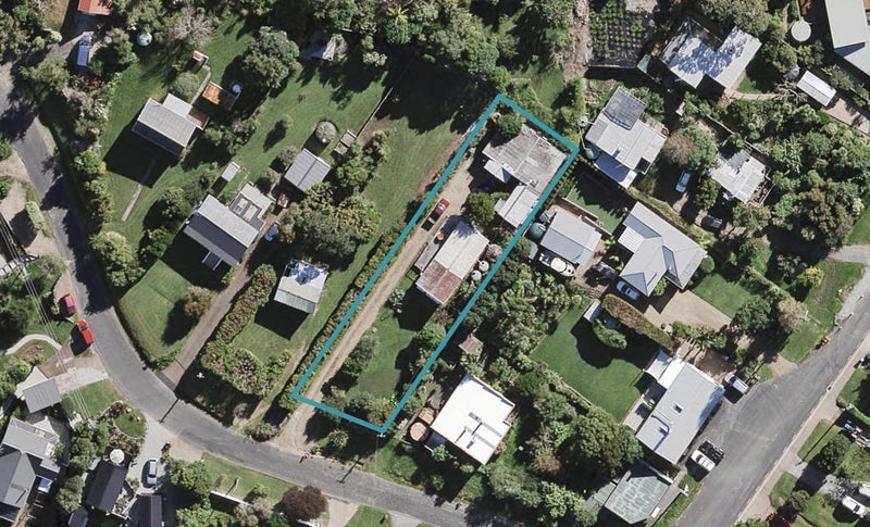 20 Matai Road, Oneroa, Waiheke Island - Carousel 1