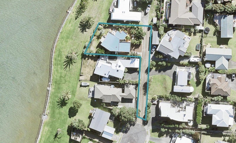 49 North West Anchorage, Warkworth - Carousel 1