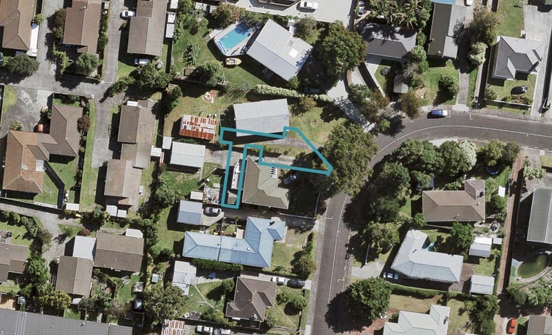 2/51 Te Kanawa Crescent, Henderson, Auckland - Carousel 1