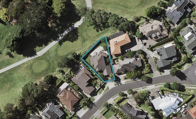20 Allen Johnston Place, Saint Johns, Auckland - Carousel 1