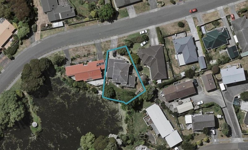 22 Langdale Avenue, Paraparaumu - Carousel 1