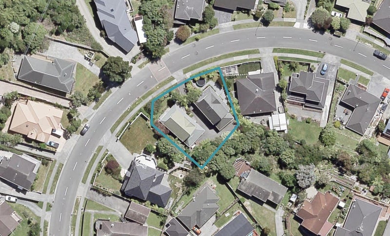 2/153 Tirohanga Road, Tirohanga, Lower Hutt - Carousel 1